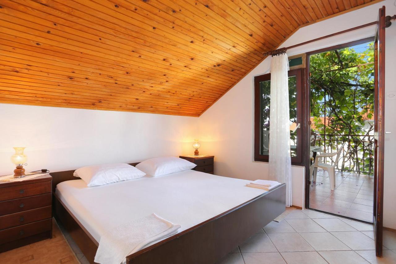 Apartments By The Sea Okrug Gornji, Ciovo - 1069 Trogir Exterior photo